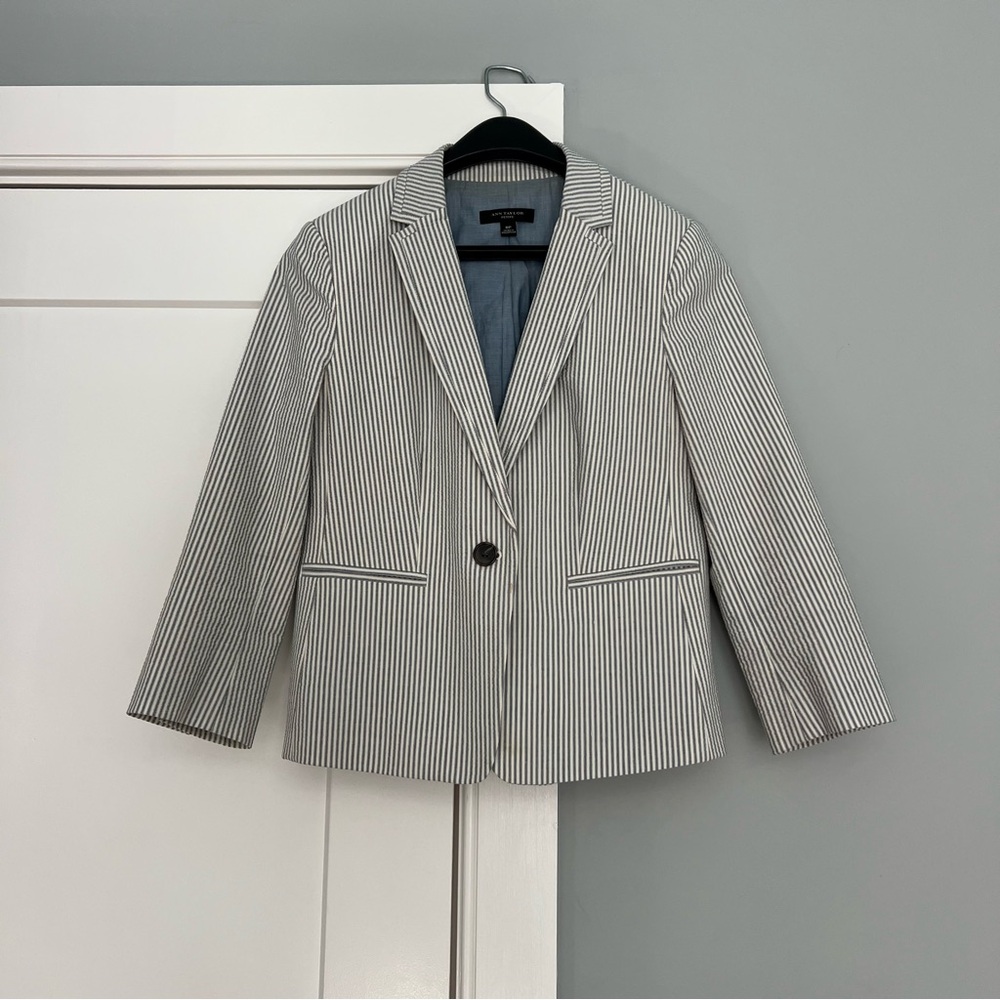 Striped Women's Blazer and skirt set